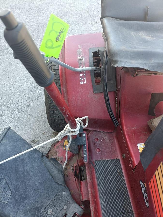 Usato Trattorino taglia erba Murray 12.5 IC 40