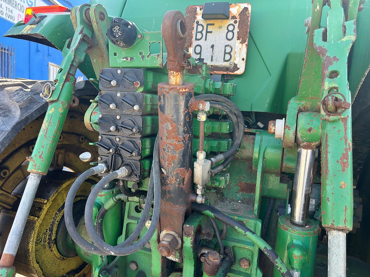 Usato John deere 8320 T cingolato