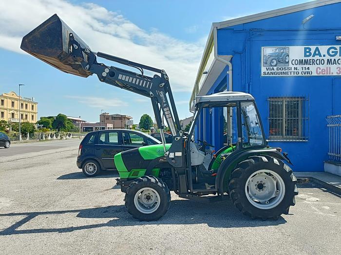 Usato Deutz Agroplus 320 con caricatore-ore 3000 circa