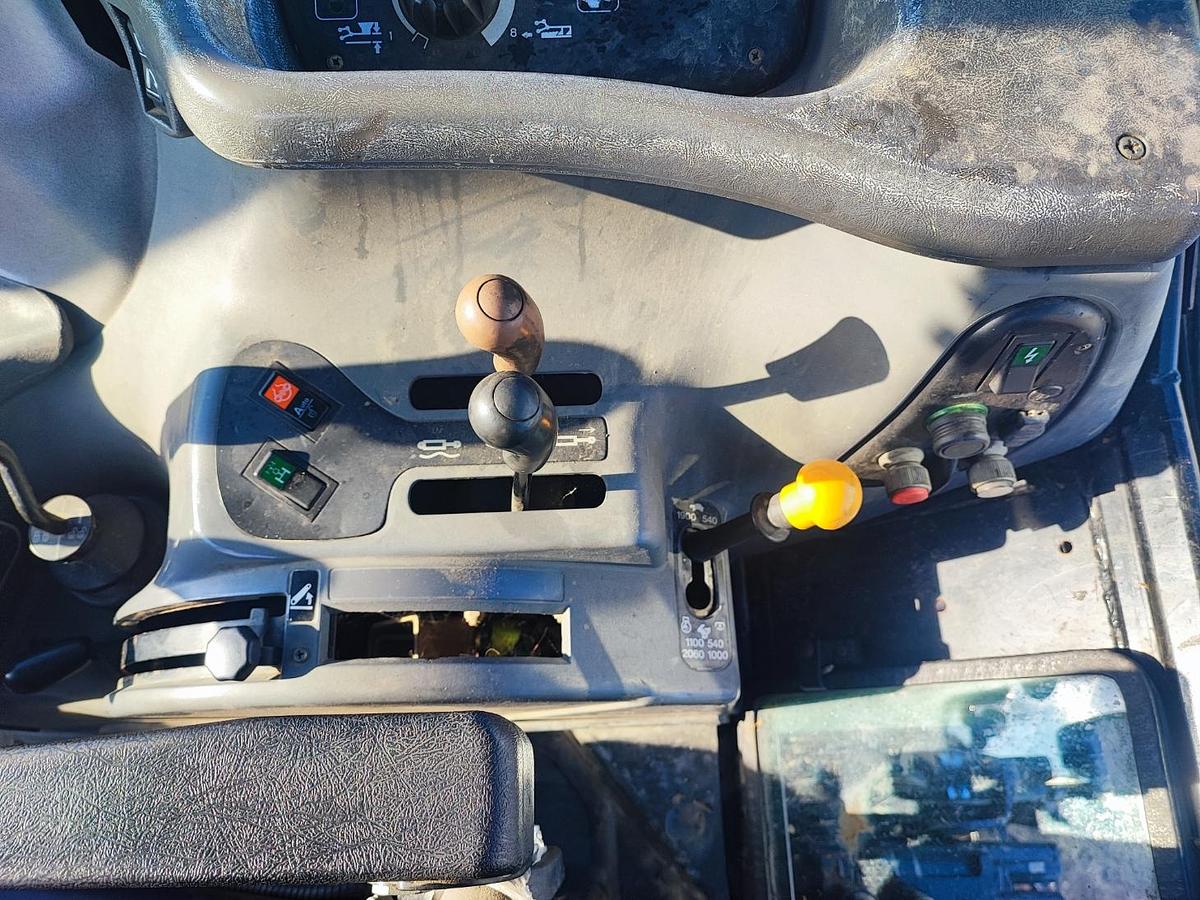 Usato New Holland TS110 fr.aria- soll+pdf ant