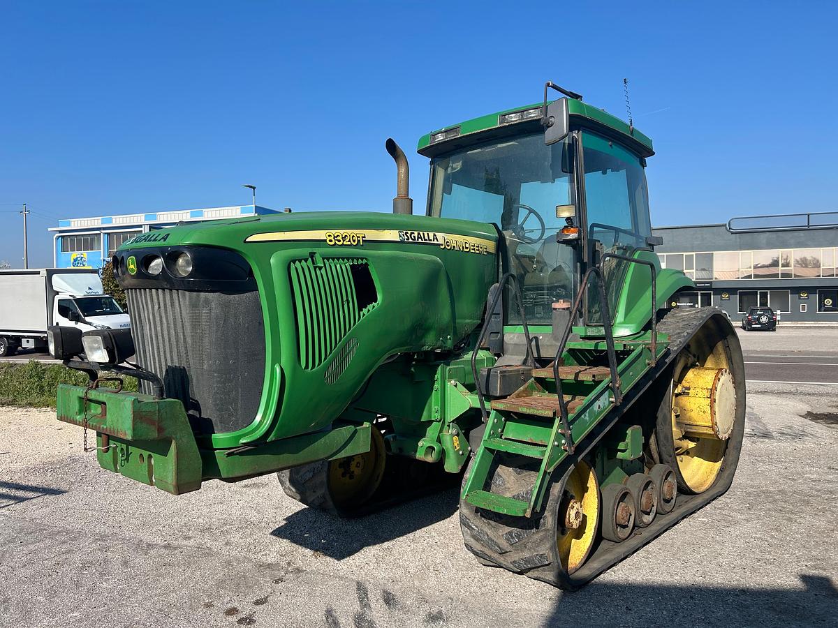 Usato John deere 8320 T cingolato