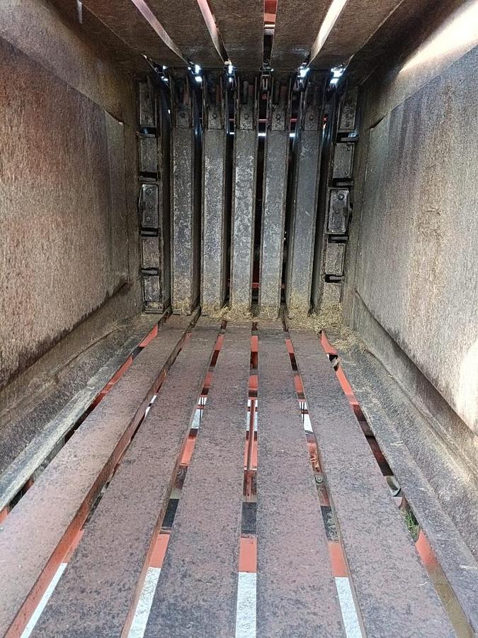 Usato Pressa quadra Hesston modello 4800