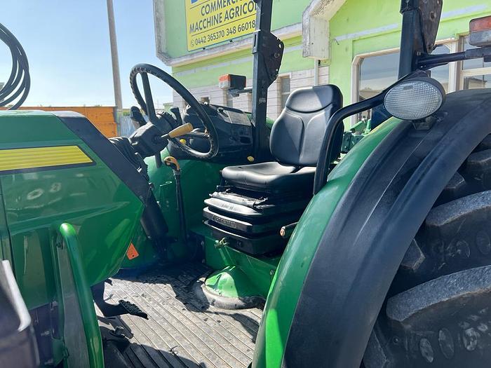 Usato John Deere 5105 M caricatore JD 563- anno 2012