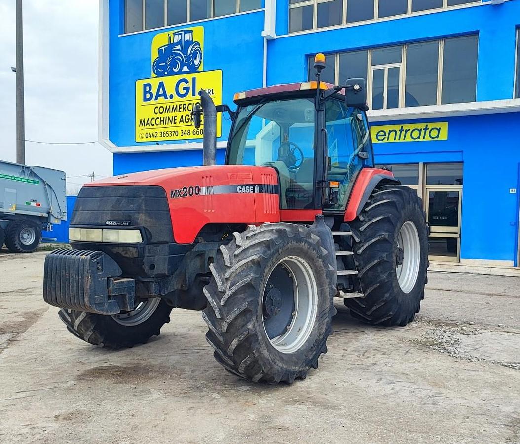 Usato Case MX 200-cambio e motore rifatti
