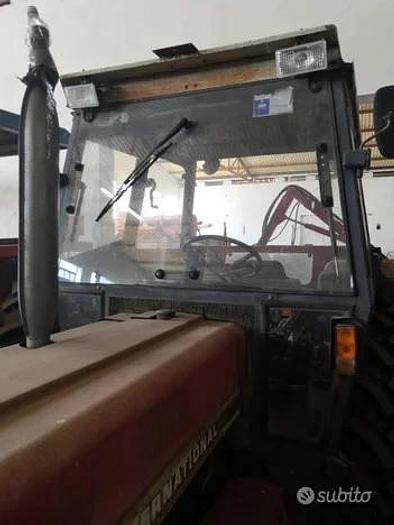 Usato International 644
