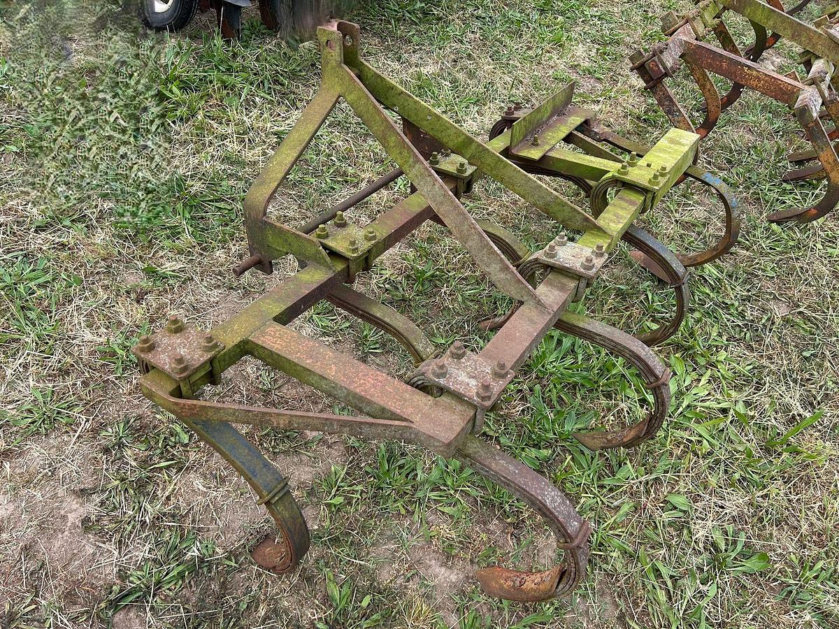 Usato Estirpatore preparatore da 1,70m a 8 ancore