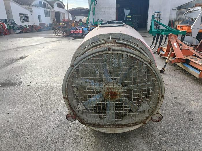 Usato Atomizzatore Mitterer da 15 q con timone sterzante