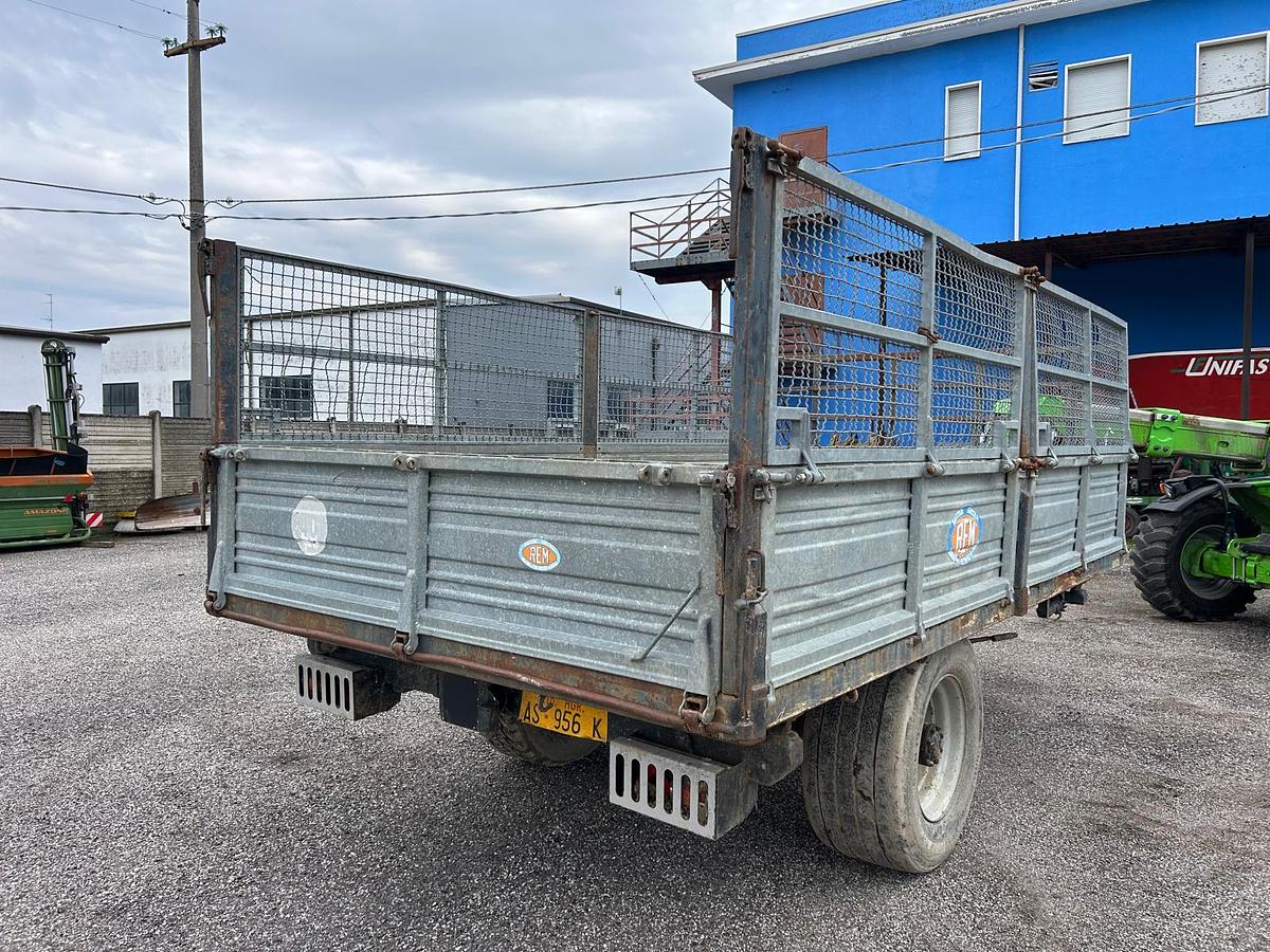 Usato Rimorchio agricolo 1 asse Rem- trilaterale- 60q