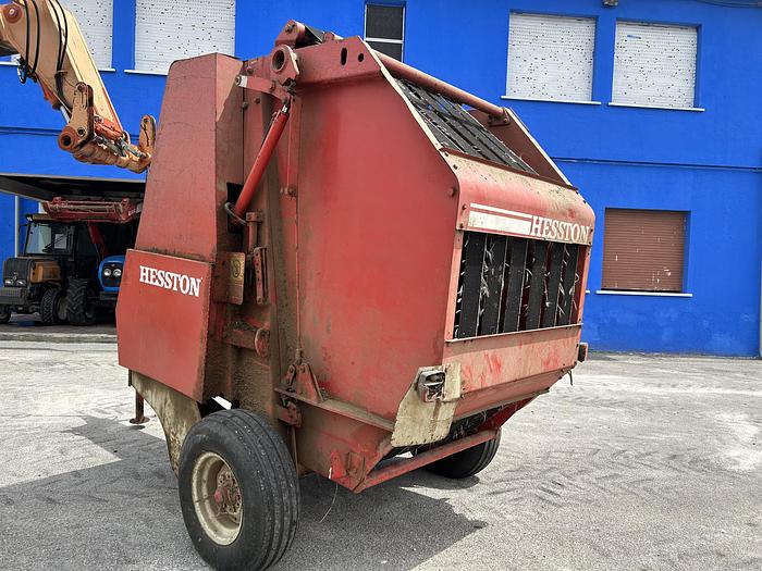 Usato Rotopressa Hesston modello Rounder 5540