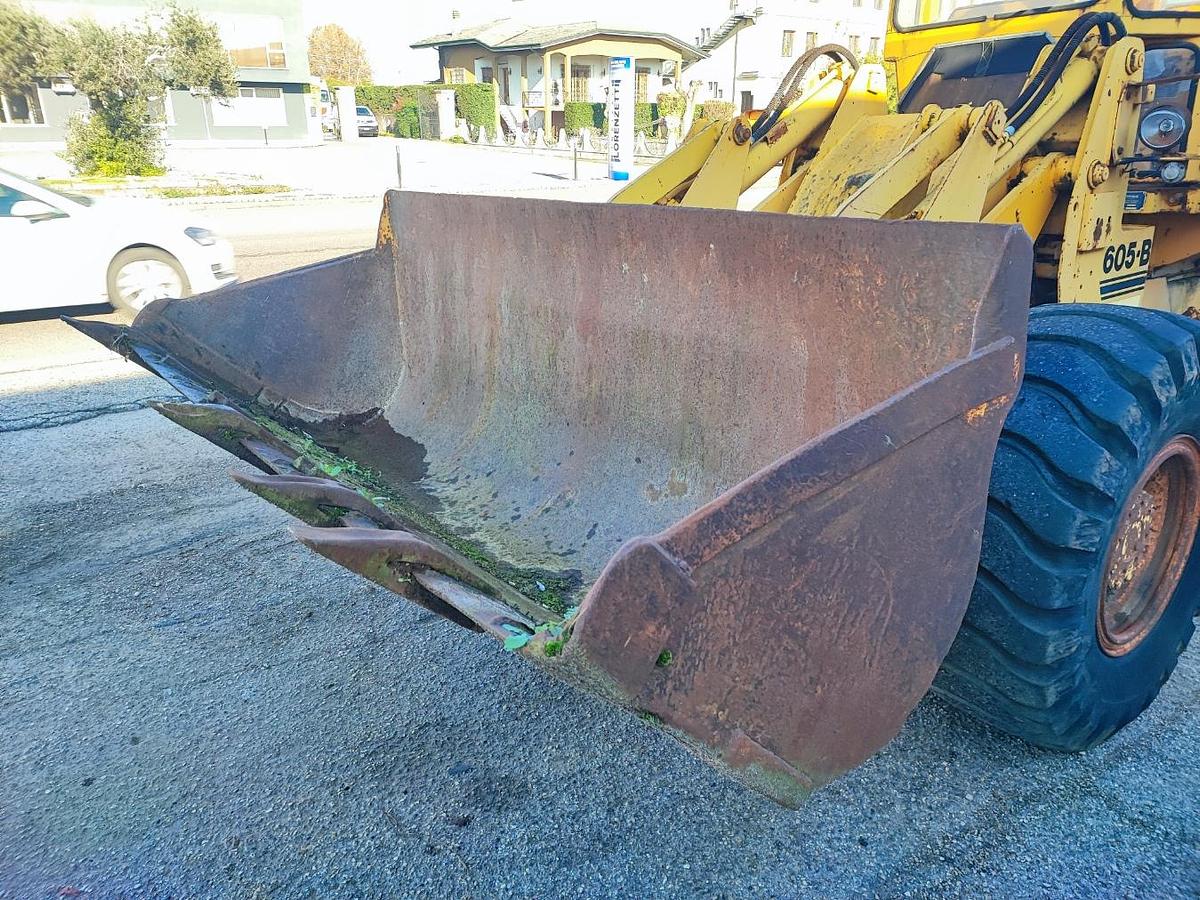 Usato Pala gommata Fiat-Allis 605 B