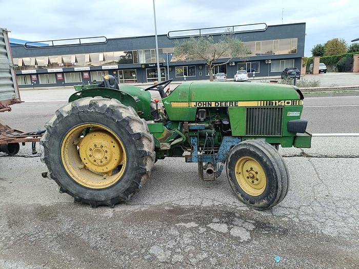 Usato John Deere 1140 frutteto- idroguida