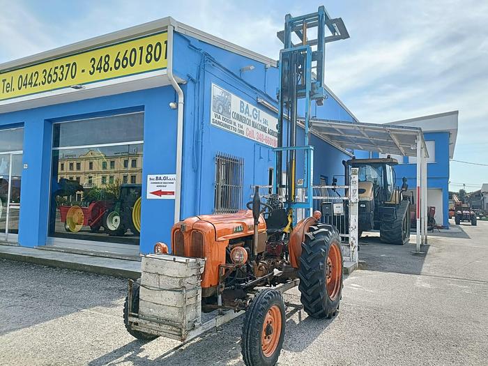 Usato Fiat 411 R con muletto e sollevatore