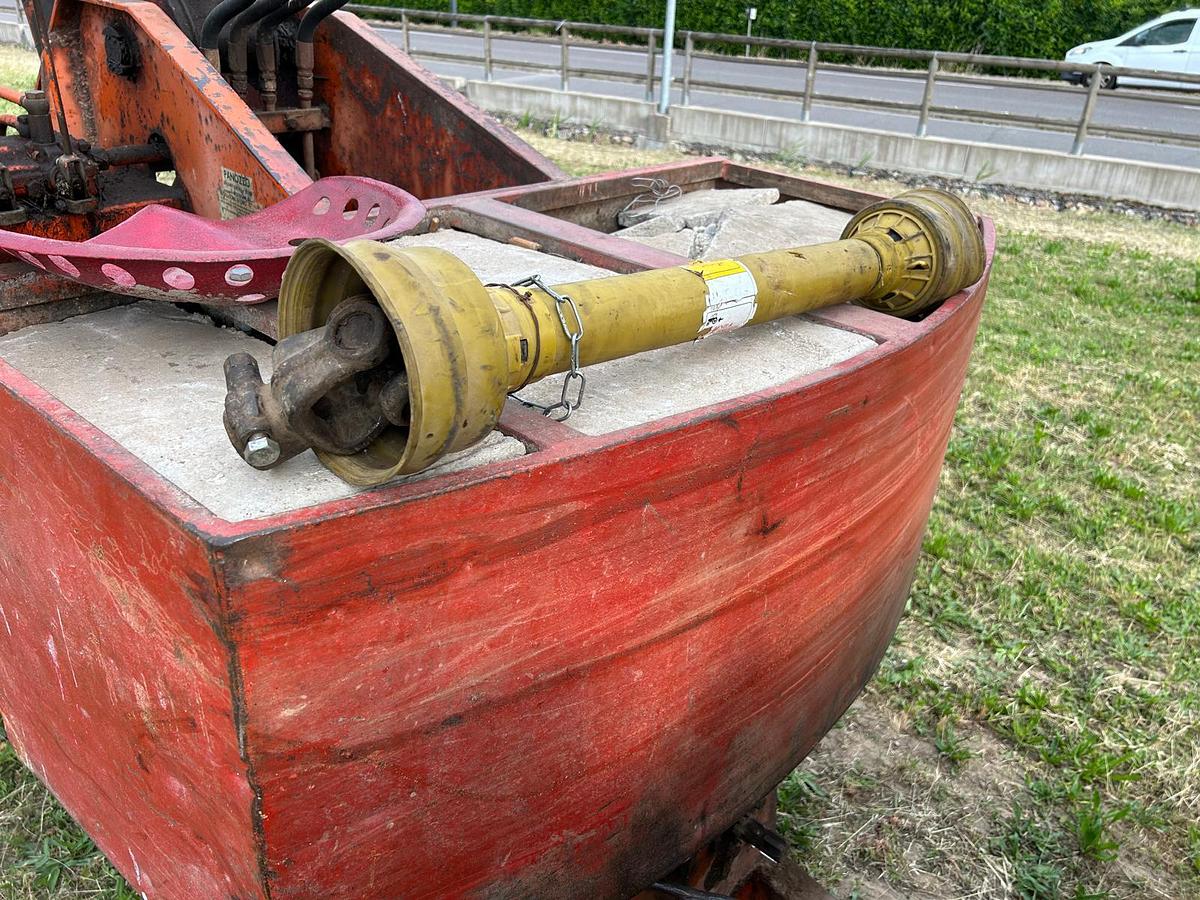 Usato Carica letame trainato Panozzo