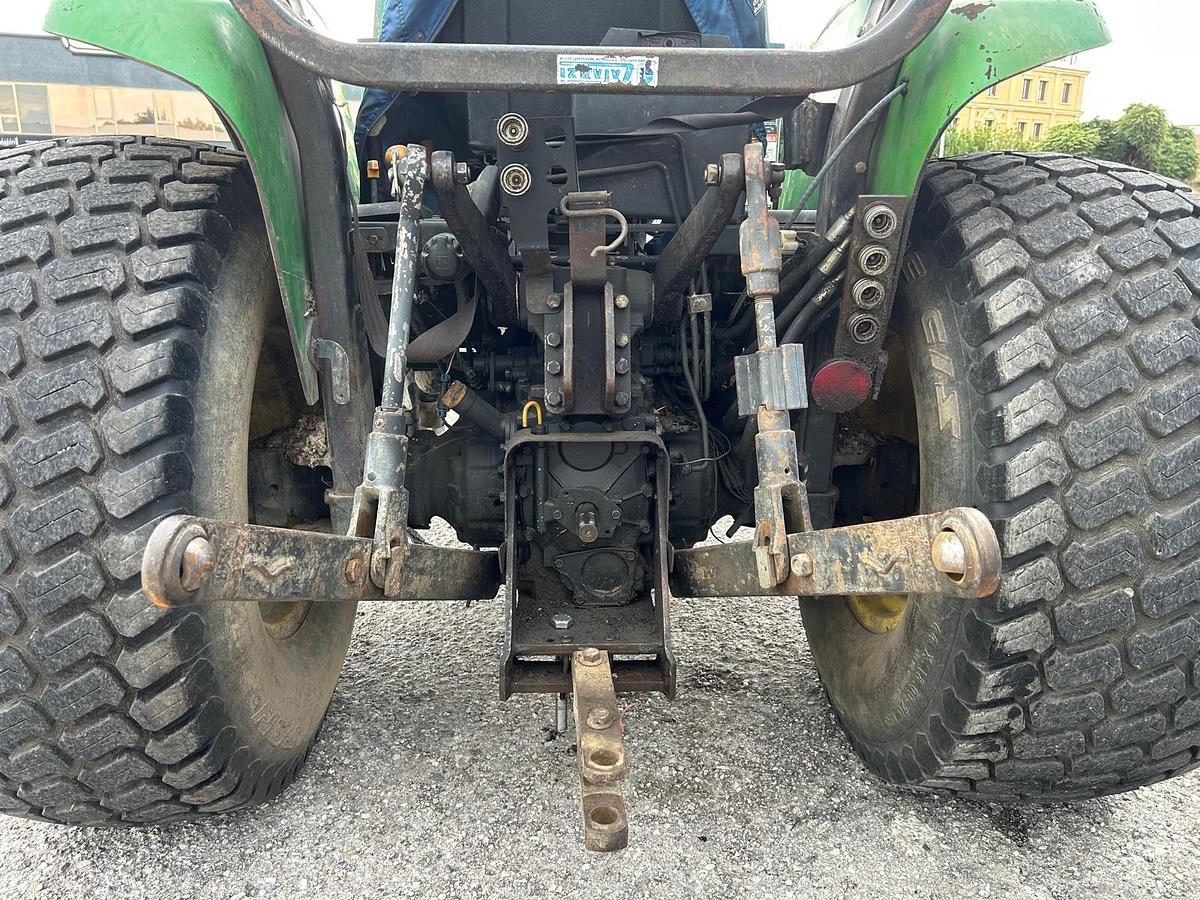 Usato John deere 4600 con caricatore JD460-no accessori-no libretto