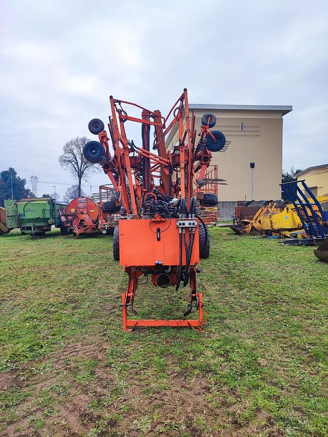 Usato Ranghinatore/Andanatore Kuhn GA15021