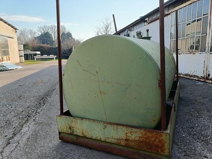 Usato Cisterna per gasolio modello E50 da 5000 litri