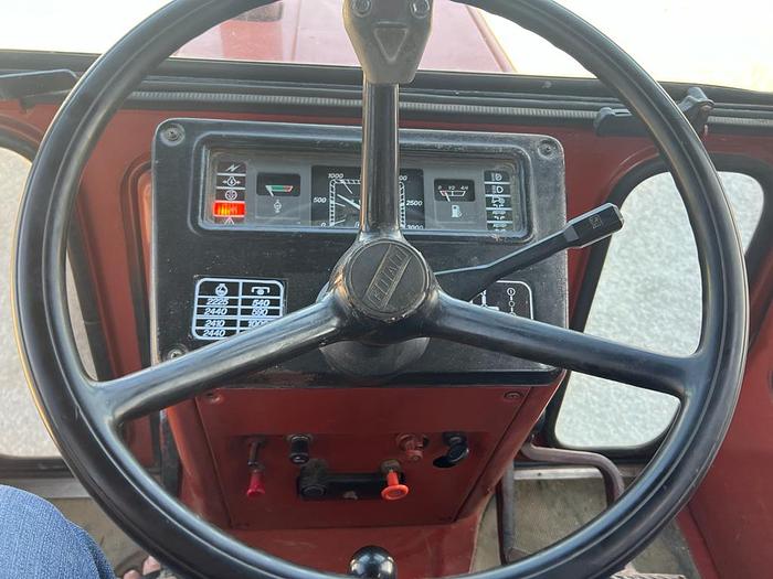 Usato Fiat 880 cabinato 2 ruote CV 88 cilindri 4