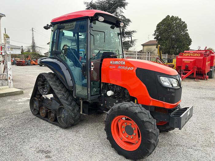 Usato Kubota M 8540- ore 2200