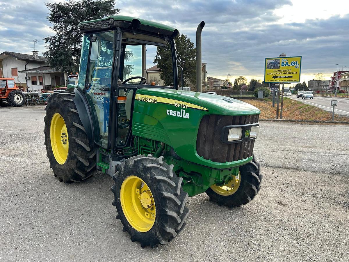 Usato john deere 5615 F-frutteto e vigneto- freni ad olio