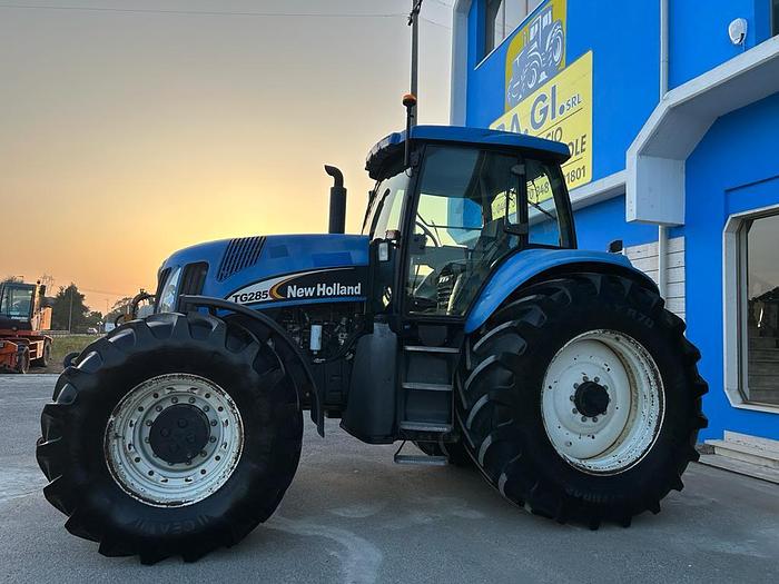 Usato New Holland TG 285 ponte anteriore sospeso- CV 315