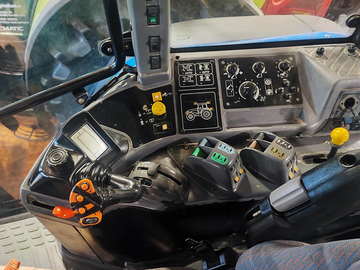 Usato New Holland TM 190-freni aria 200q