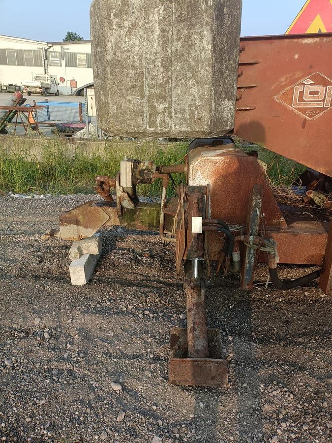 Usato Caricaletame Lop modello EV 800
