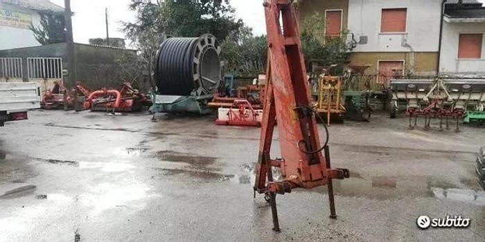 Usato Braccio al 3 punto con gancio per sacconi