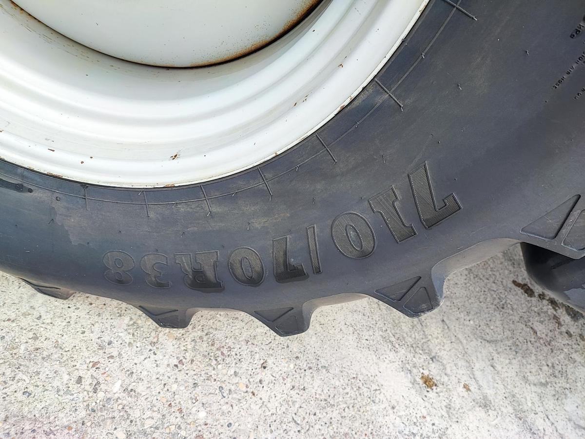 Usato JCB Fastrac 8250- freni ad aria 200q- 70 km h