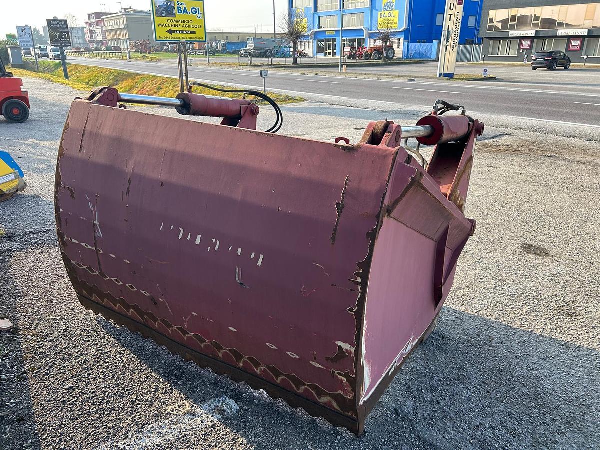Usato benna per insilato Strautmann da 1,80m