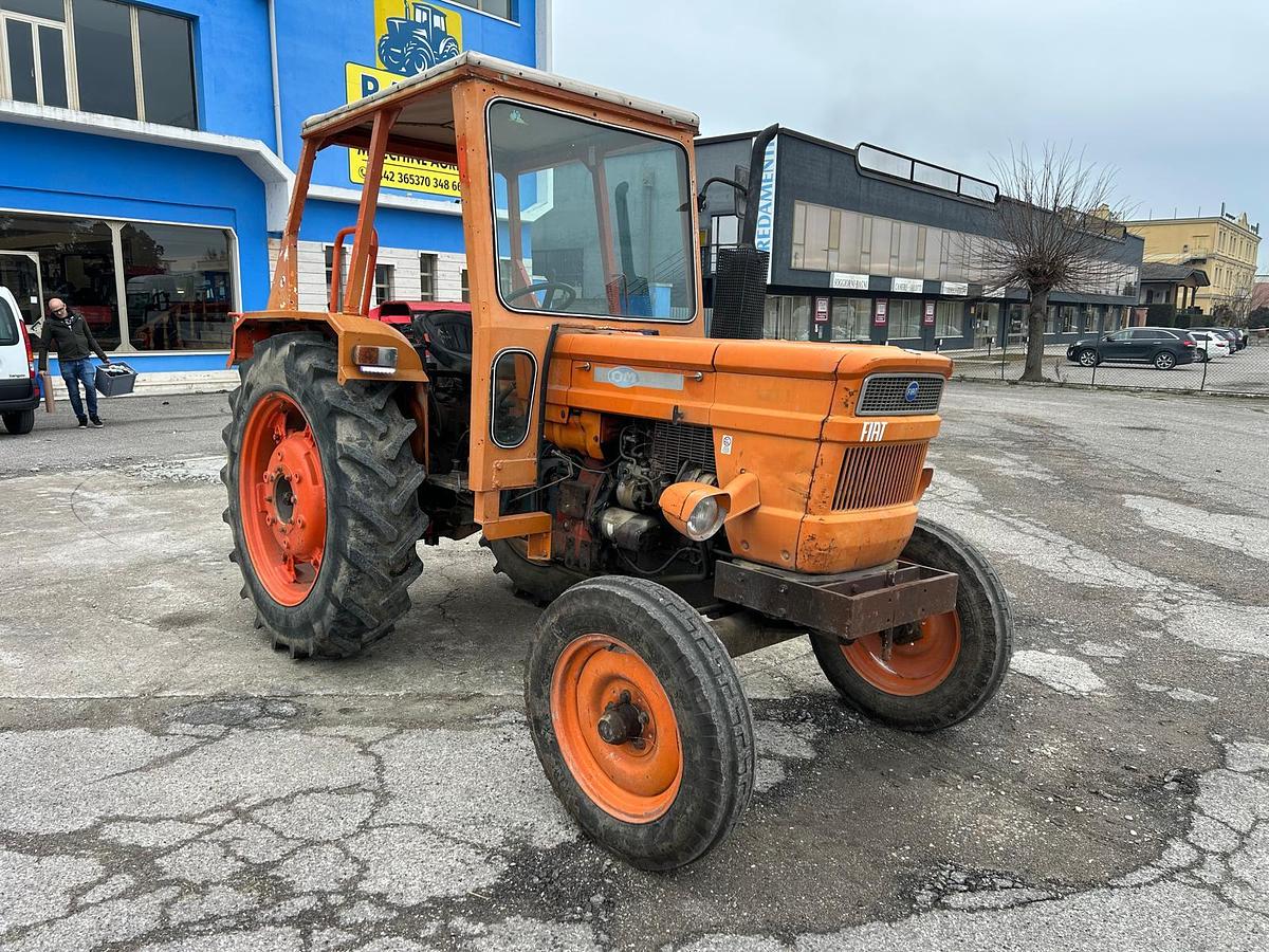 Usato Fiat OM 650 con tettuccio di protezione