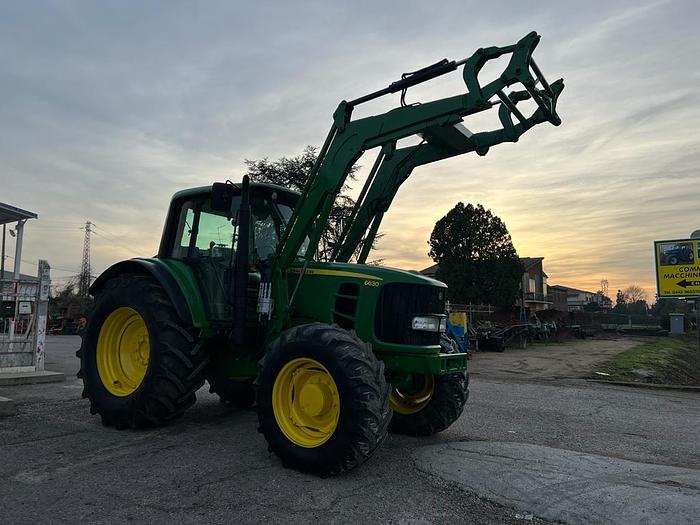 Usato John Deere 6630 caricatore Bonatti- anno 2010