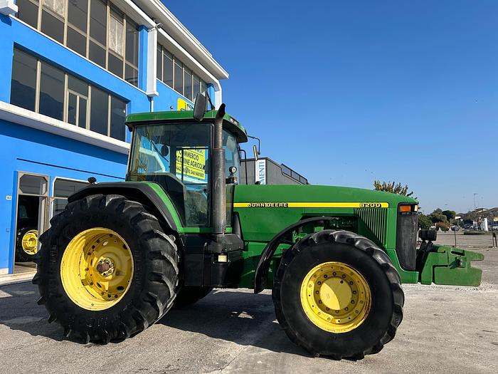 Usato John Deere 8200-CAMBIO NUOVO E MOTORE REVISIONATO