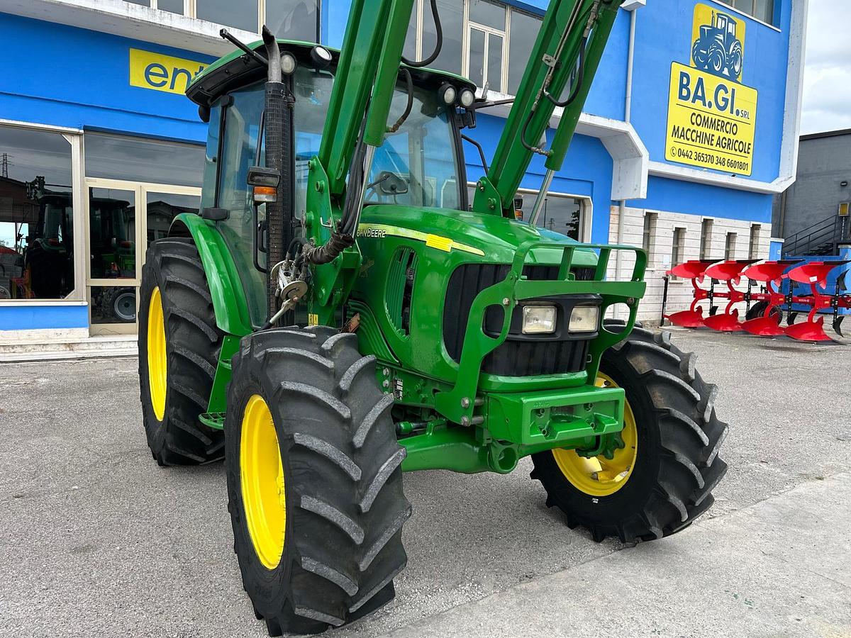 Usato John Deere 5620 con caricatore e forche