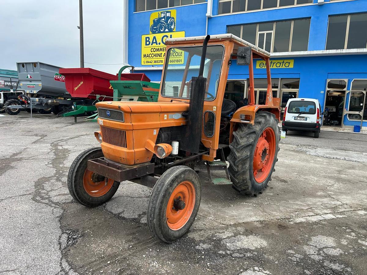Usato Fiat OM 650 con tettuccio di protezione