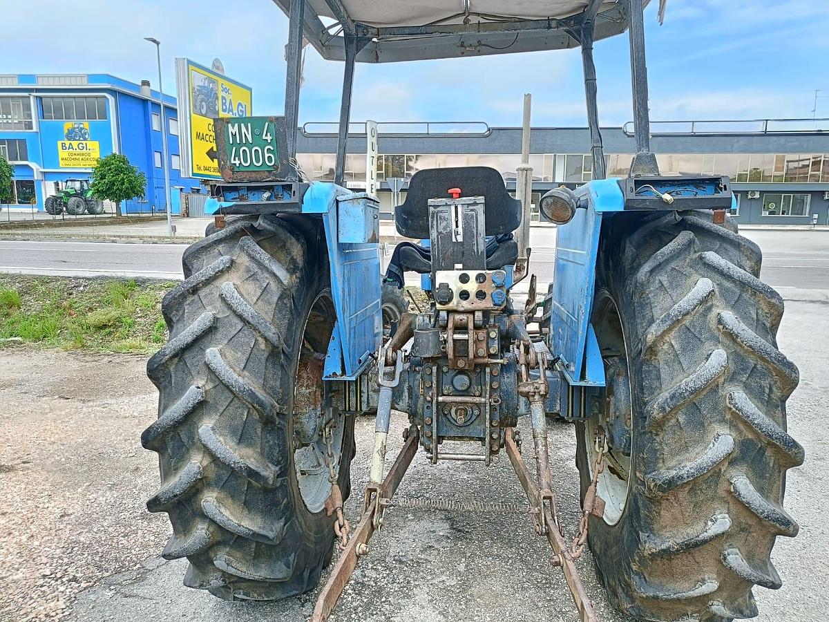 Usato Landini 8500- idroguida e distributori idraulici