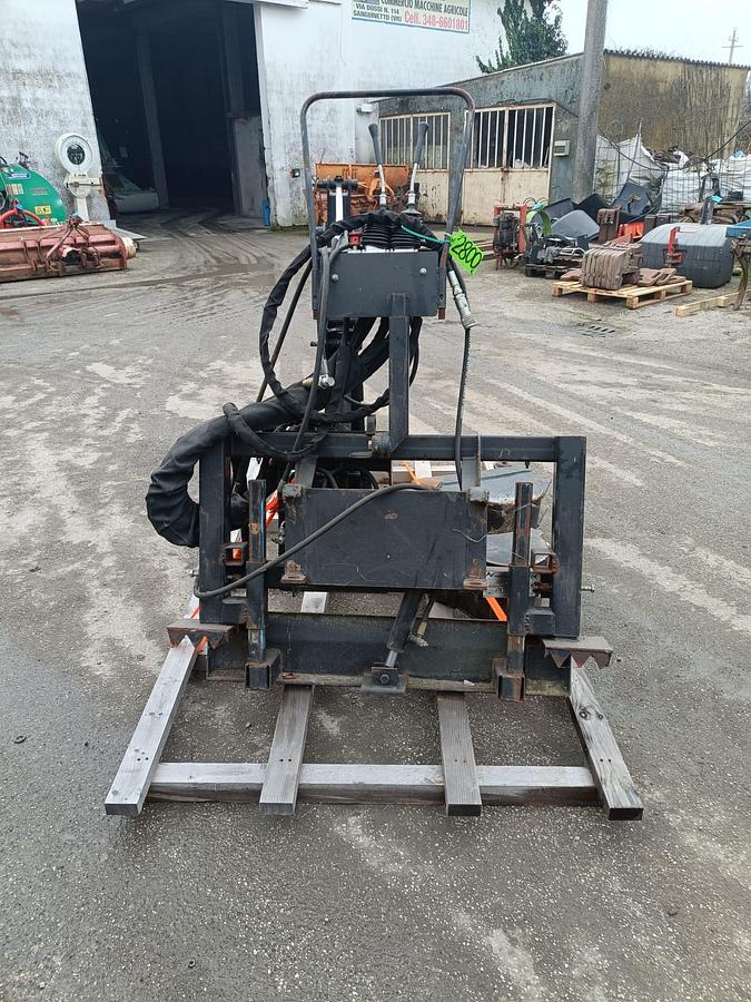 Usato Braccio per trattore agricolo o bobcat- CE