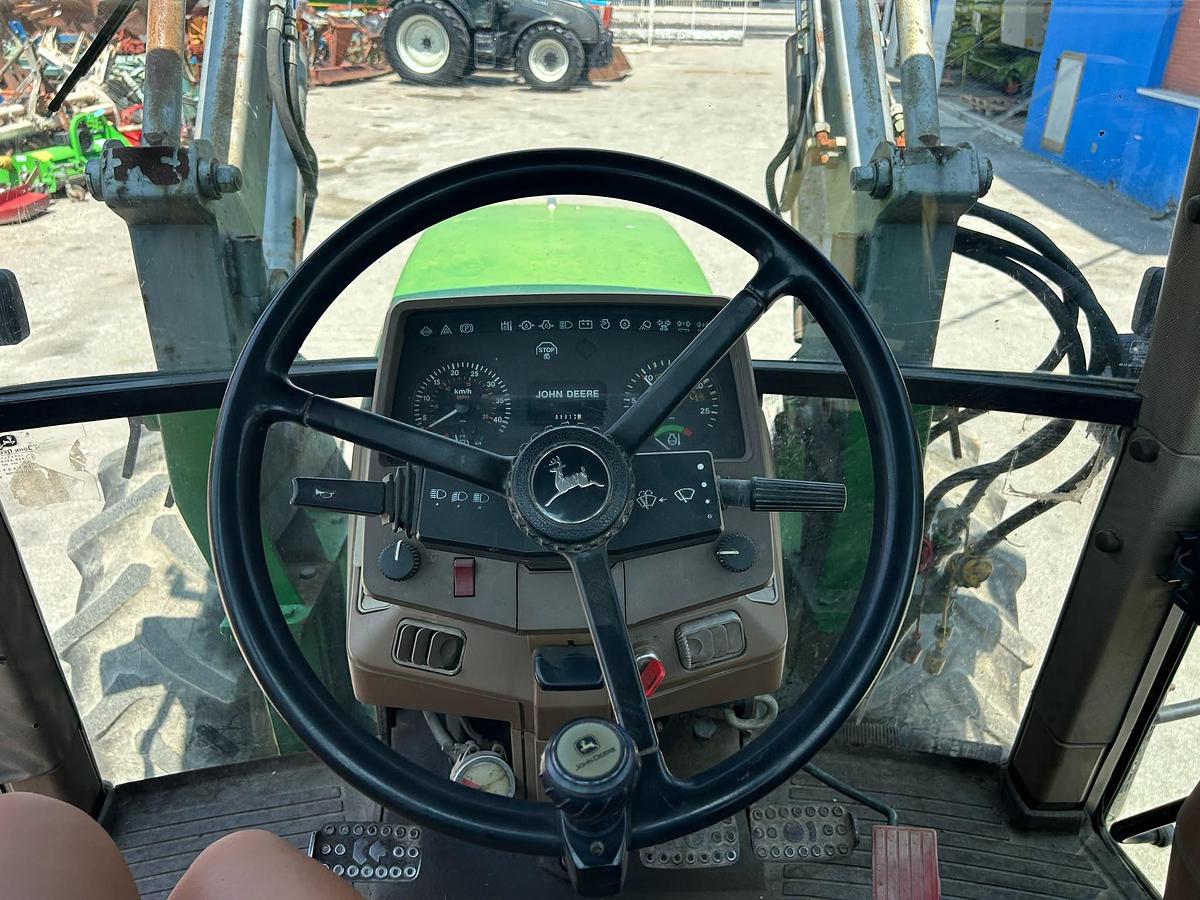 Usato John Deere 6200 caricatore con forche