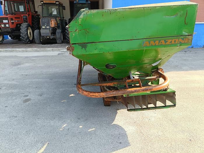 Usato Spandiconcime Amazone a doppio girante