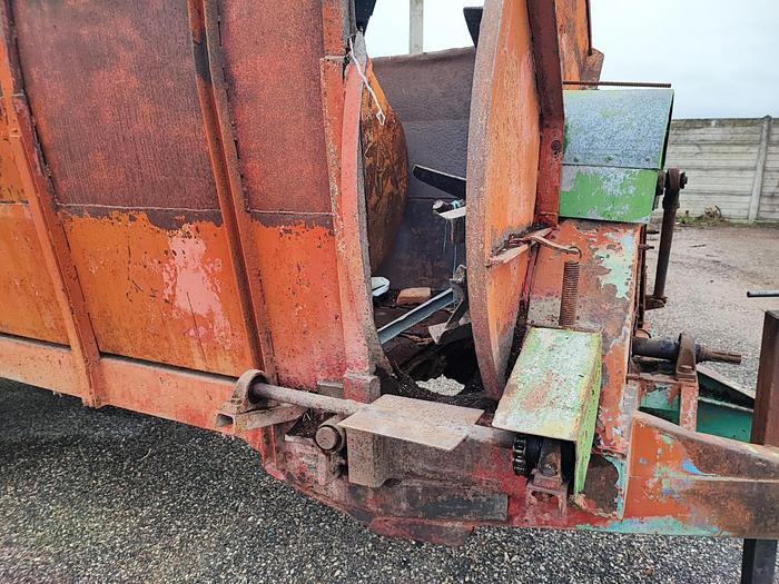 Usato Spandiletame Bossini lunghezza pianale 5,30