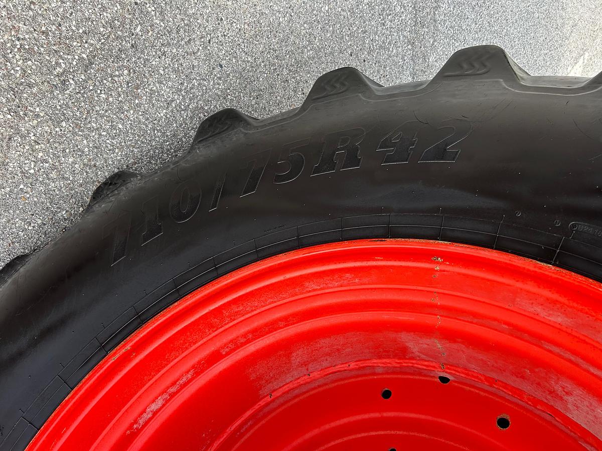 Usato Claas Axion 940 Cmatic- ponte e cabina sospesi-freni aria e olio 200q