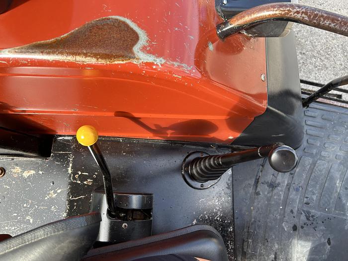 Usato New Holland L 85- CV 85- Cilindri 4- anno 1998