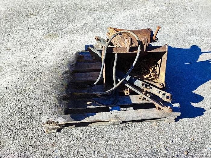 Usato Mini escavatore JCB modello 8015