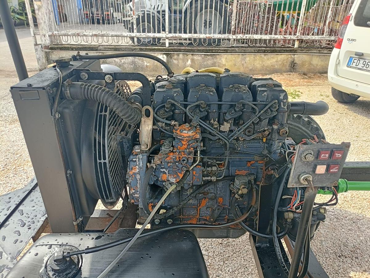Usato gruppo motopompa motore VM 85 cv