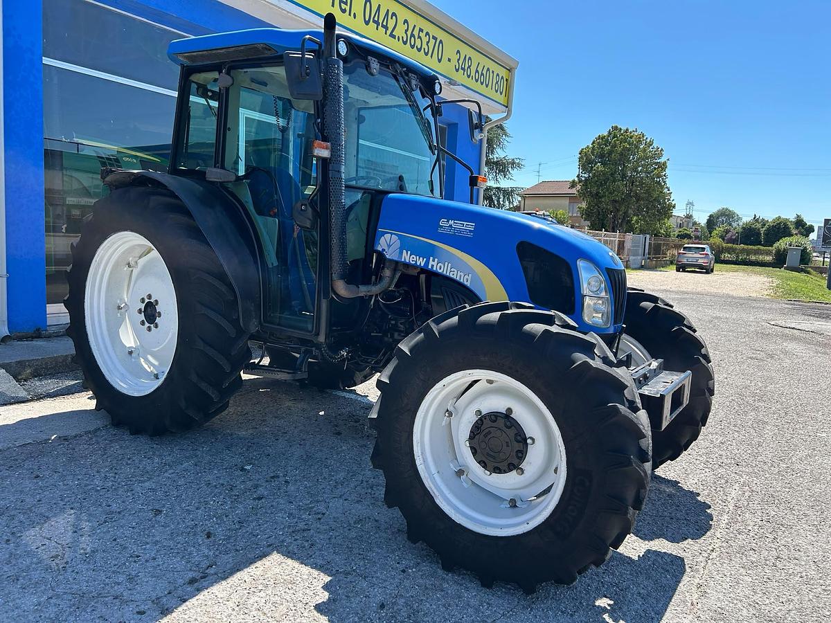 Usato new holland T 4040- freni olio 140q