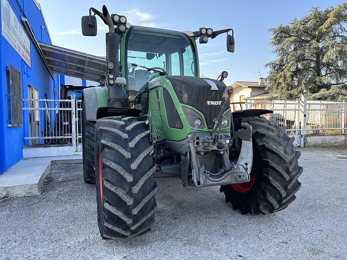 Usato Fendt 512 con cambio Vario e TMS- ore 6500