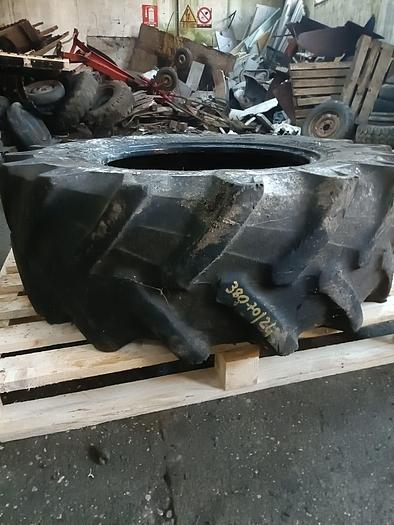 Usato Gomme varie misure per trattore agricolo