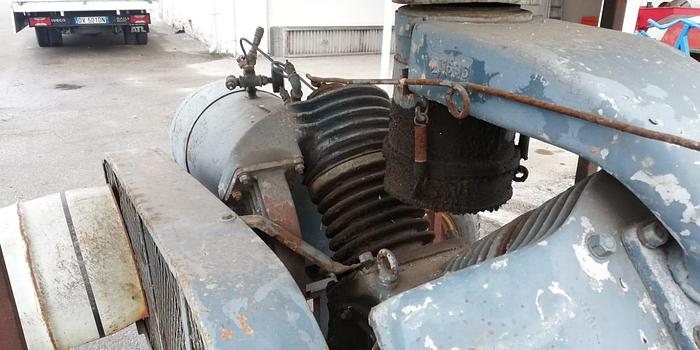 Usato Compressore bicilindrico a cardano