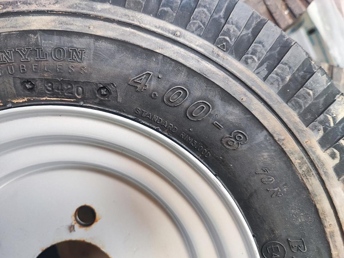 Usato Set 20 gomme nuove con cerchio 4.00-8