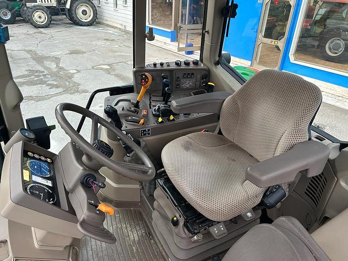 Usato John Deere 6155 M con caricatore JD