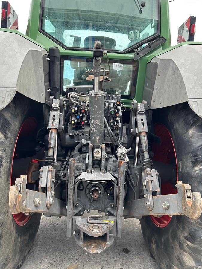 Usato Fendt 828 Vario Profi Plus- PTO e soll ant